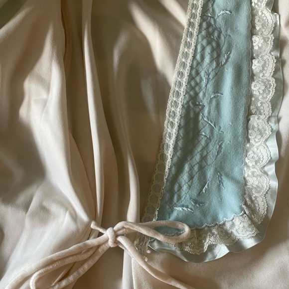 Authentic Vintage 70s Vandemere Floor length Robe - cream and baby blue - size S - Picture 7 of 11